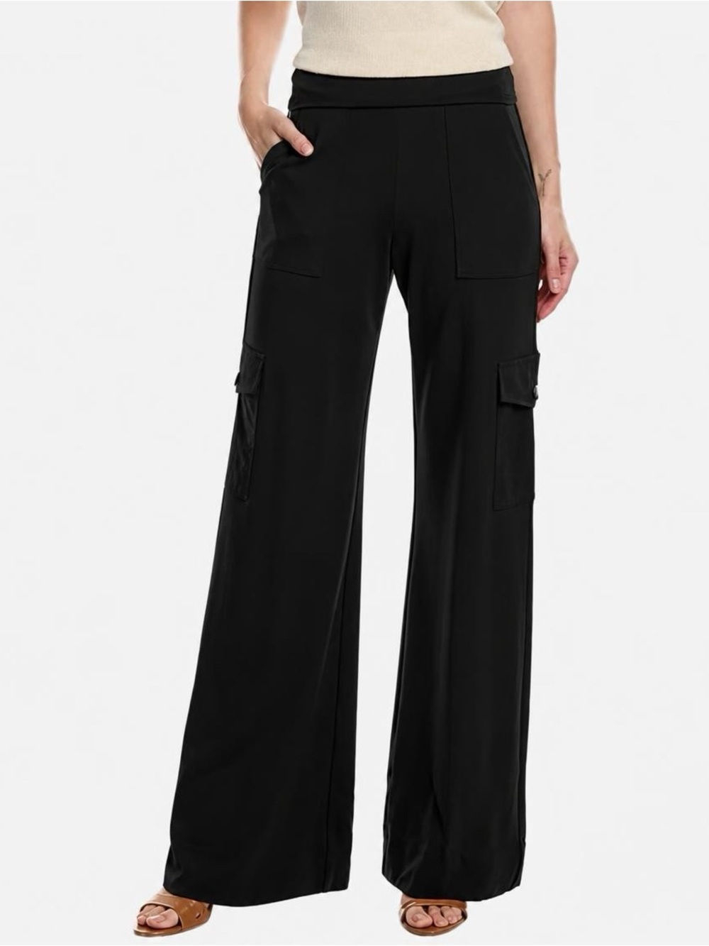 NWOT Black Wide Leg Cabi Chargo Pants Minimalist Comfy Utilitarian Vibe